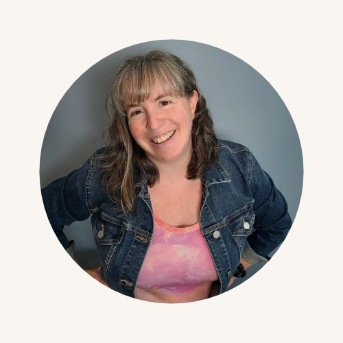 A headshot of Leanne Parsons