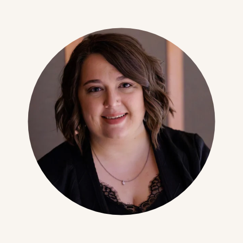 A headshot of Lyndsey Eisenhardt